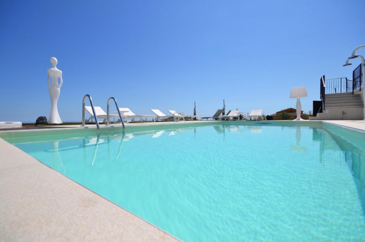 Bed & Breakfast & Novantadieci Club (adults Only) Atri