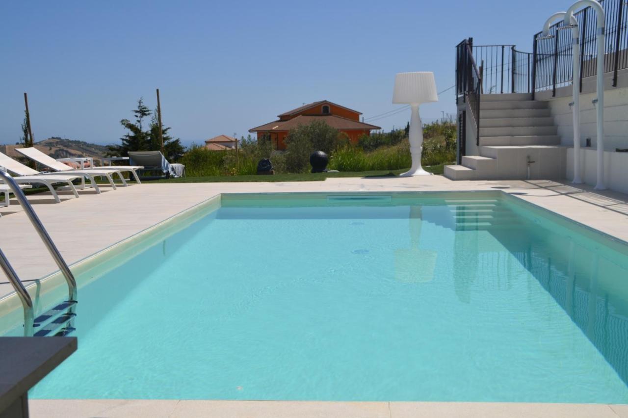 & Novantadieci Club (adults Only) Bed & Breakfast Atri