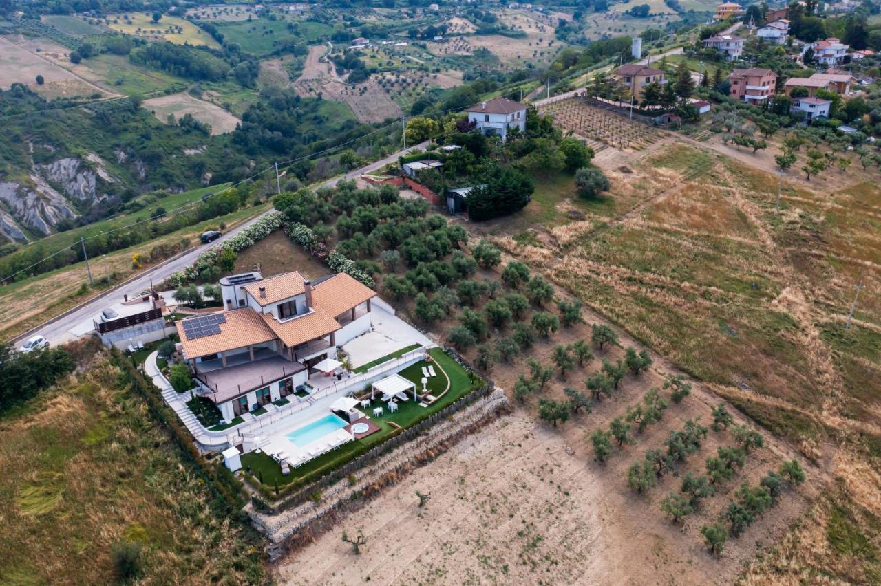 Bed & Breakfast & Novantadieci Club (adults Only)