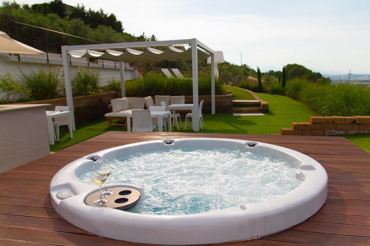 Bed & Breakfast & Novantadieci Club (adults Only)