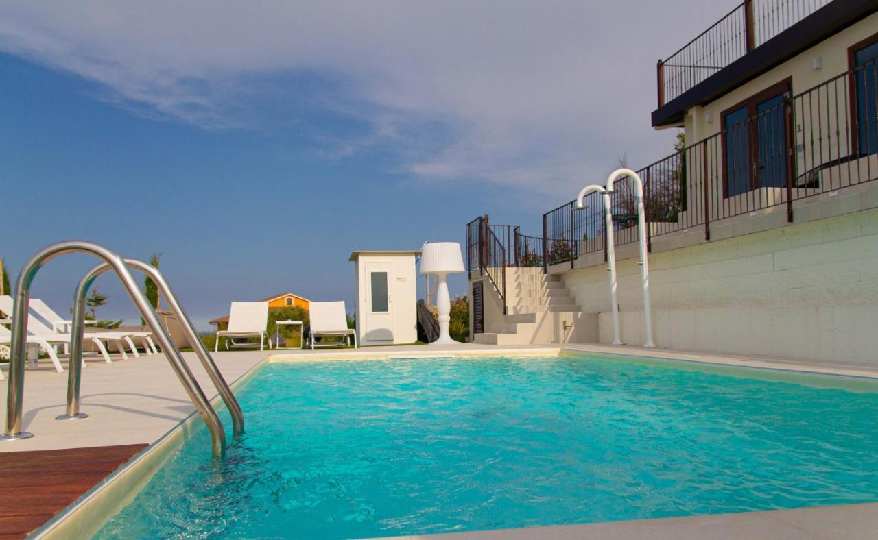 & Novantadieci Club (adults Only) Atri