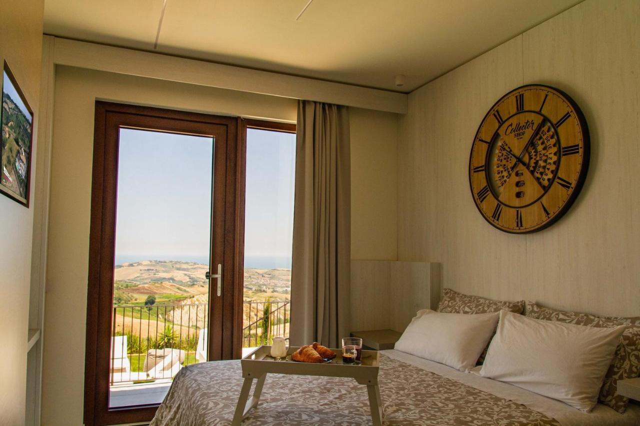 & Novantadieci Club (adults Only) Bed & Breakfast