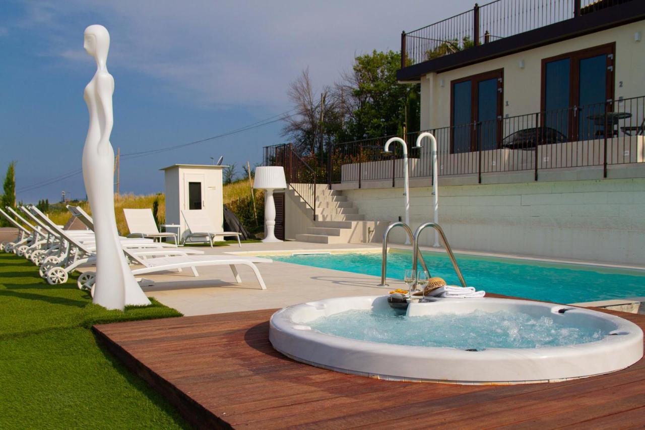 & Novantadieci Club (adults Only) Bed & Breakfast Atri
