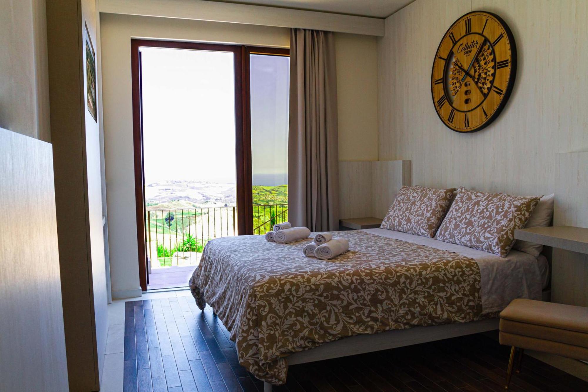Bed & Breakfast & Novantadieci Club (adults Only) *
